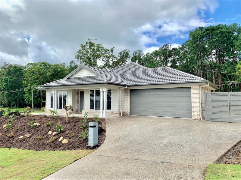 1 Outlook Rise, Mooloolah Valley QLD 4553