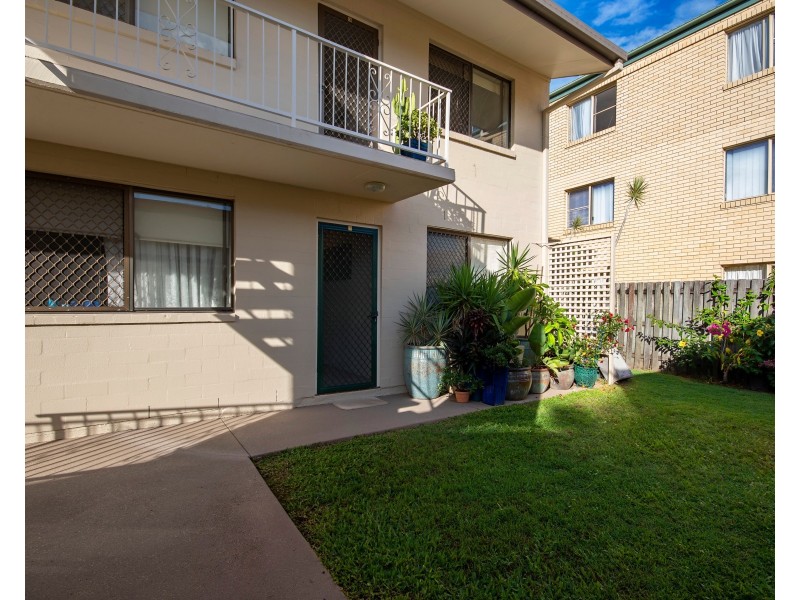 2/9 Quondong Street, Mooloolaba QLD 4557