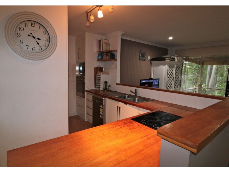 201 Panoroma Drive, Rosemount QLD 4560