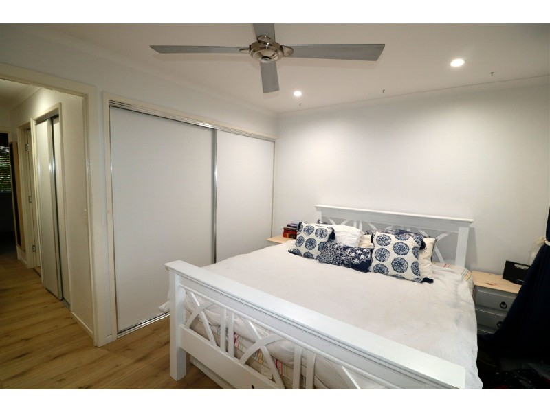 201 Panoroma Drive, Rosemount QLD 4560