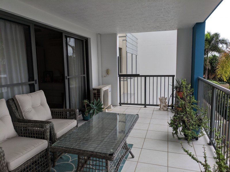 20/4 Grand Parade, Kawana Island QLD 4575