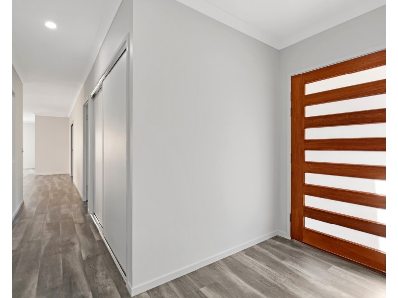 28 Outlook Rise, Mooloolah Valley QLD 4553