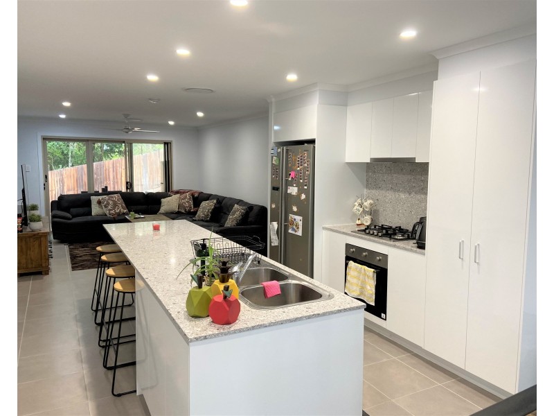 2/9 Morrow Court, Burnside QLD 4560