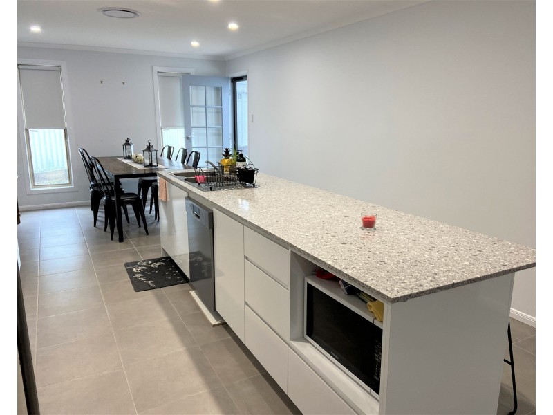 2/9 Morrow Court, Burnside QLD 4560