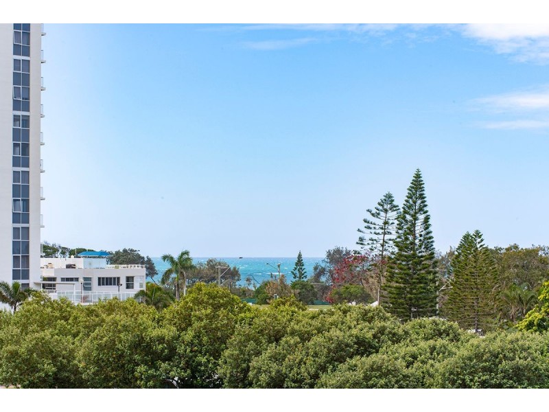 24/110 Sixth Avenue, Maroochydore QLD 4558