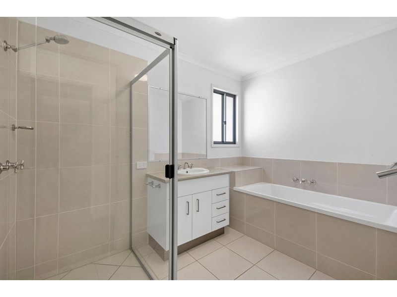 8 Macleay Lane, Maroochydore QLD 4558