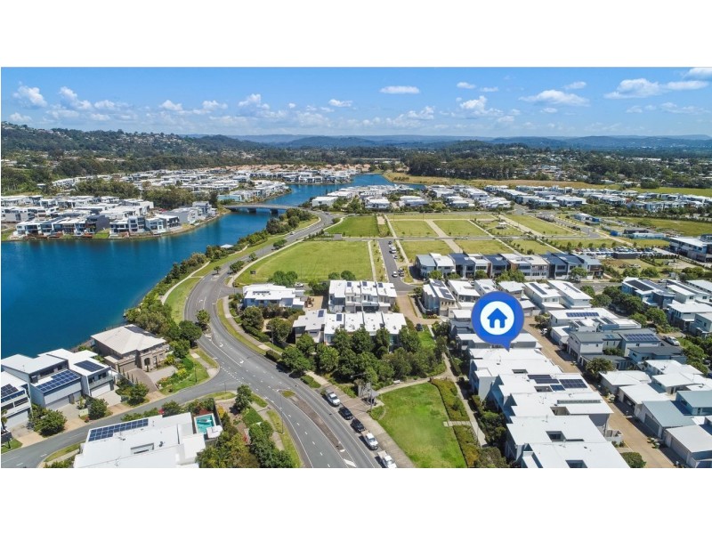 8 Macleay Lane, Maroochydore QLD 4558