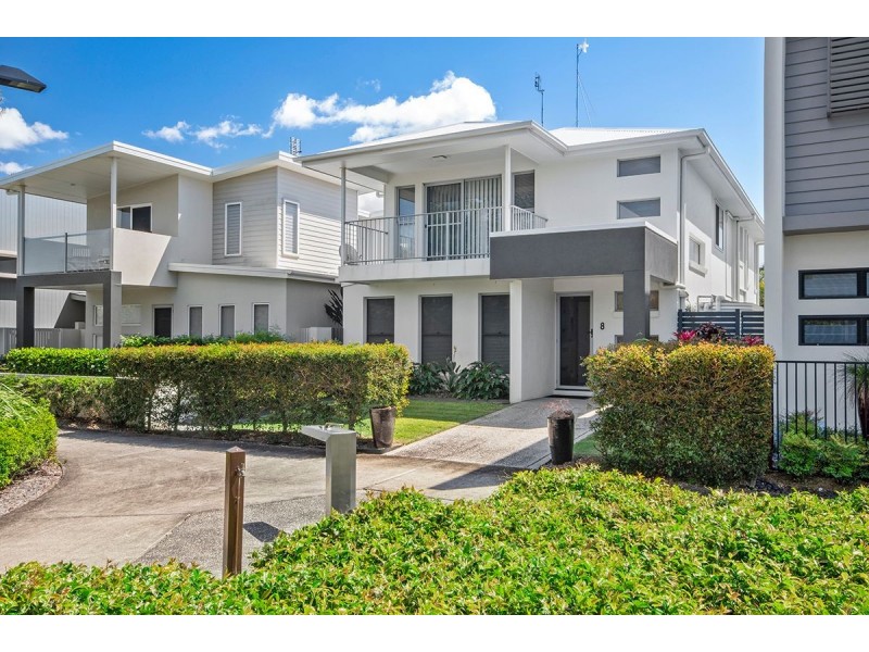8 Macleay Lane, Maroochydore QLD 4558