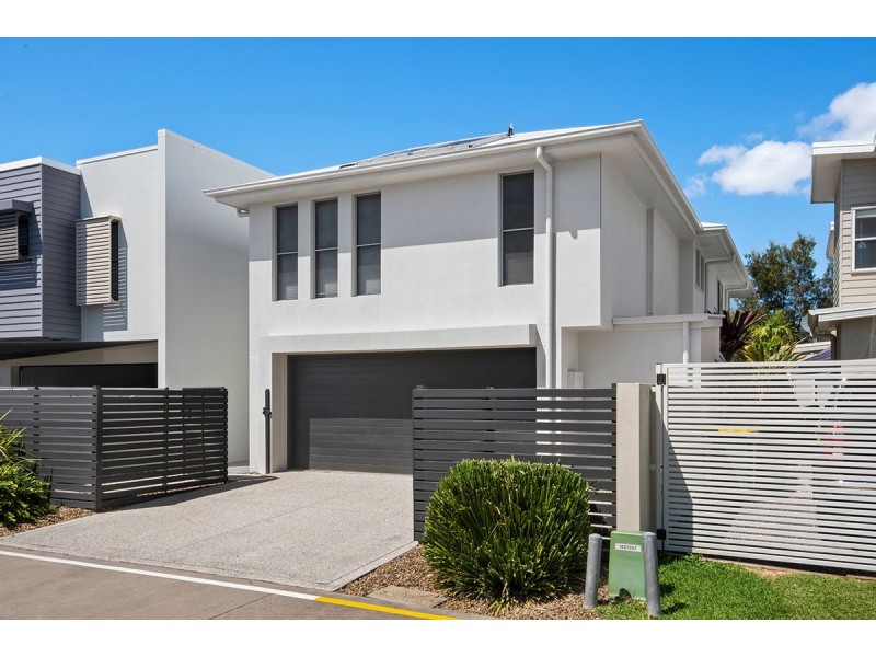 8 Macleay Lane, Maroochydore QLD 4558