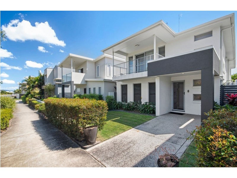 8 Macleay Lane, Maroochydore QLD 4558