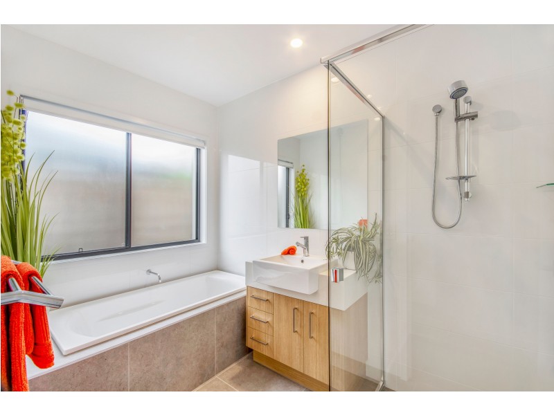 2/73 Augusta Circuit, Peregian Springs QLD 4573