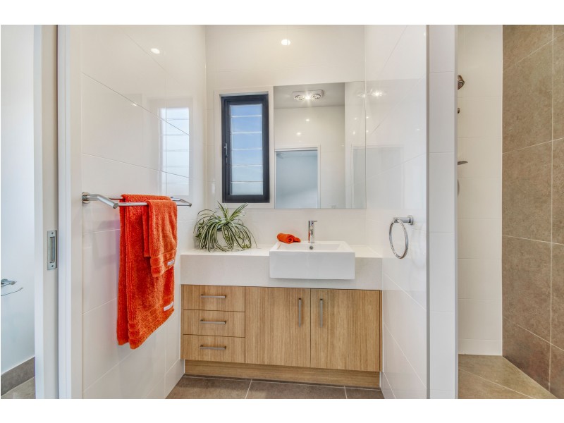 2/73 Augusta Circuit, Peregian Springs QLD 4573