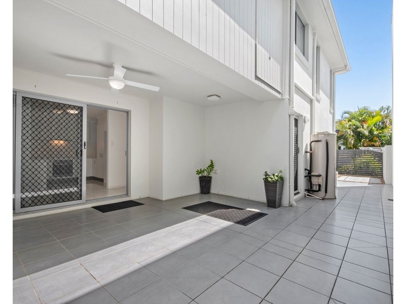 8 Macleay Lane, Maroochydore QLD 4558