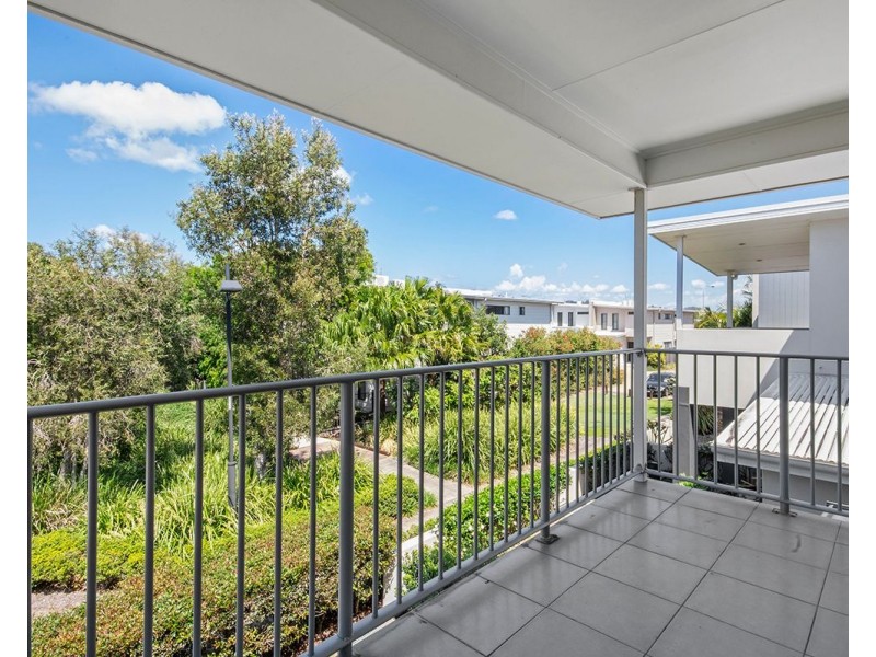 8 Macleay Lane, Maroochydore QLD 4558