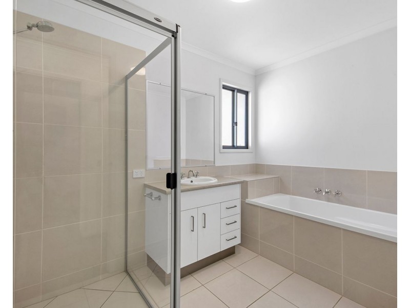 8 Macleay Lane, Maroochydore QLD 4558