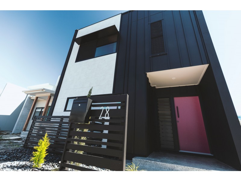 28 Bedarra Circuit, Maroochydore QLD 4558