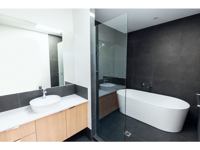 28 Bedarra Circuit, Maroochydore QLD 4558