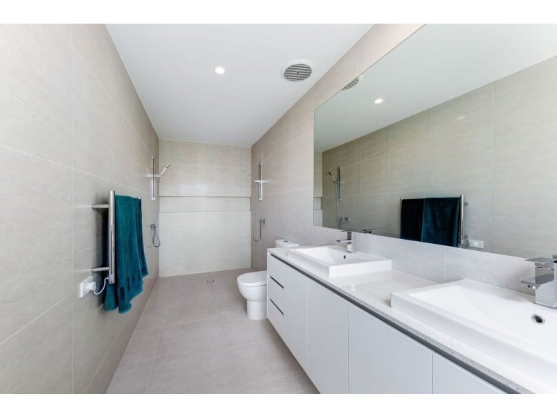 33 Meridien Drive, Maroochydore QLD 4558