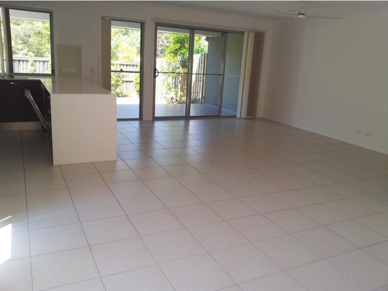 2/15 Dunes Court, Peregian Springs QLD 4573