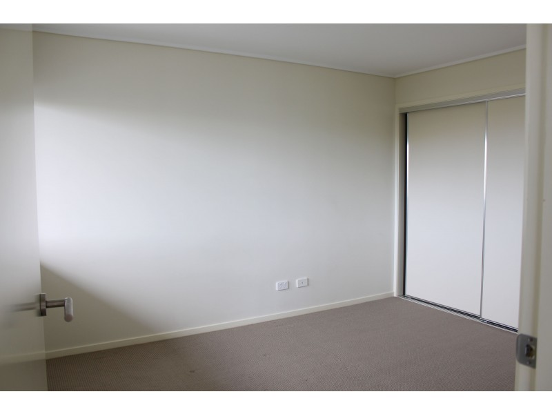 54/4 Grand Parade, Kawana Island QLD 4575