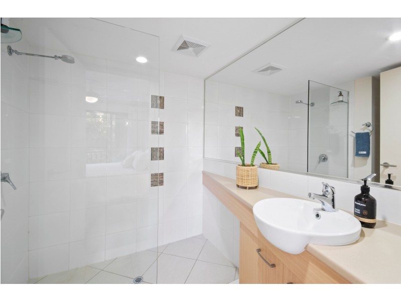 34/10 Grand Parade, Parrearra QLD 4575