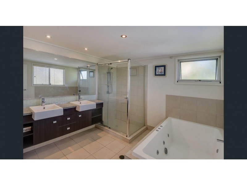 5/10 Grand Parade, Parrearra QLD 4575