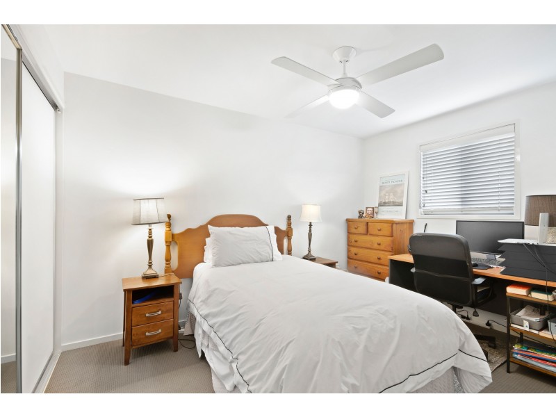 62/10 Grand Parade, Kawana Island QLD 4575