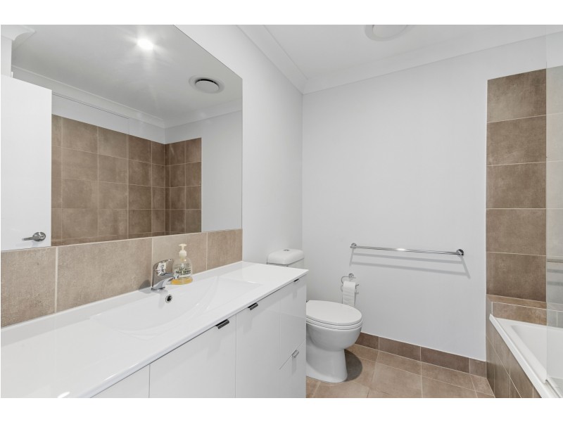 18/1 Dalvena Street, Marsden QLD 4132