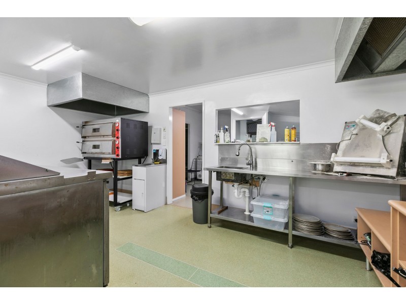 1 Kingsgate Drive, Tinbeerwah QLD 4563