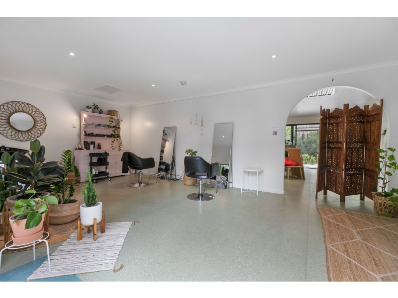 1 Kingsgate Drive, Tinbeerwah QLD 4563