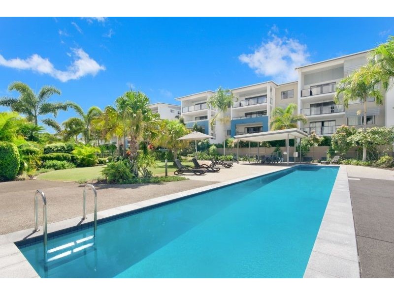 40/4 Grand Parade, Kawana Island QLD 4575