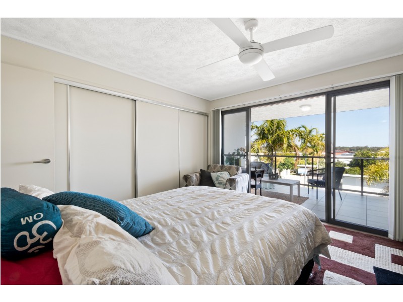 37/4 Grand Parade, Kawana Island QLD 4575