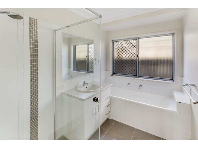 5 Silky Oak Court, Peregian Springs QLD 4573