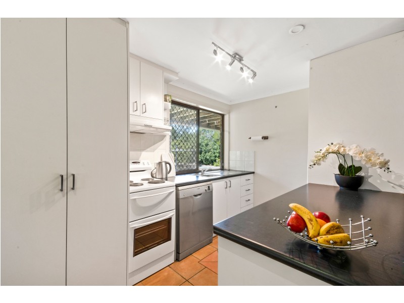 2 Barcrest Drive, Yandina QLD 4561