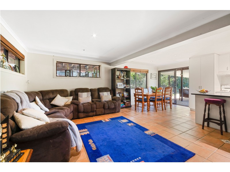 2 Barcrest Drive, Yandina QLD 4561