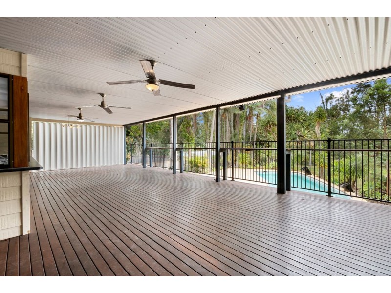 84 Thompson road, Beerwah QLD 4519