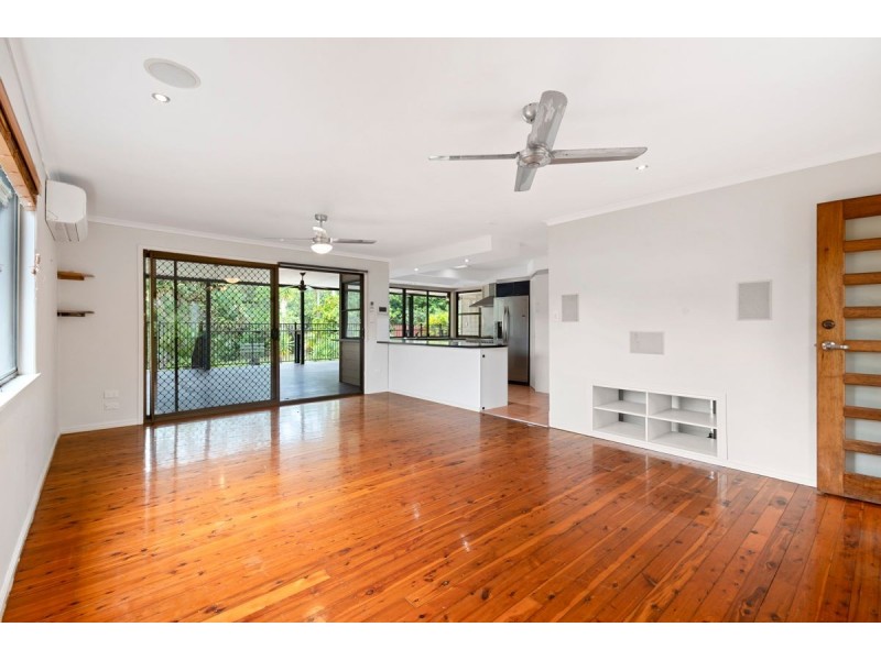 84 Thompson road, Beerwah QLD 4519