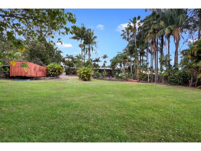 84 Thompson road, Beerwah QLD 4519