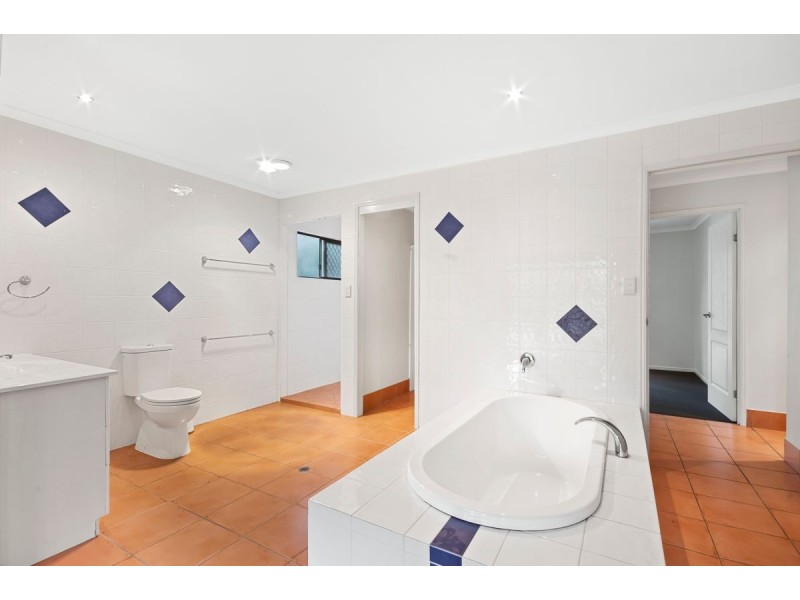 84 Thompson road, Beerwah QLD 4519