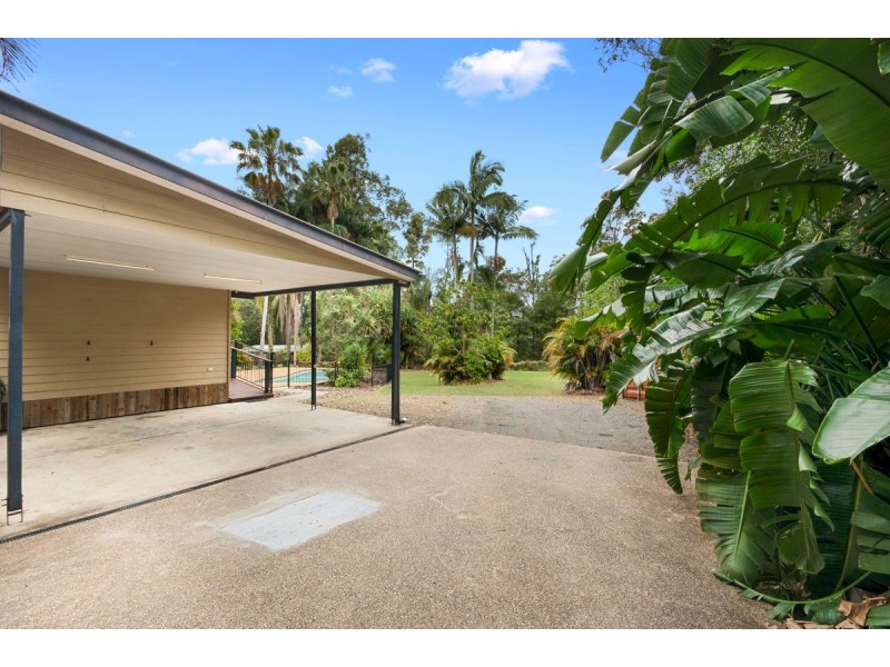 84 Thompson road, Beerwah QLD 4519