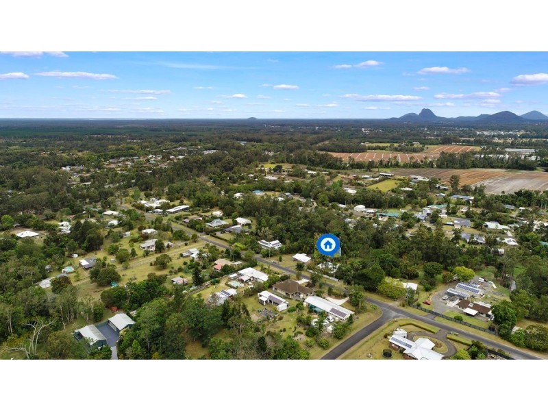 84 Thompson road, Beerwah QLD 4519
