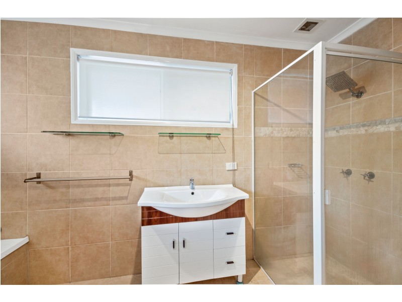 2/73 Yakola Parade, Alexandra Headland QLD 4572