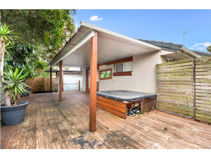 2/73 Yakola Parade, Alexandra Headland QLD 4572