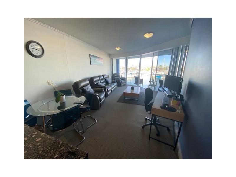 212/13 Nicklin Way, Minyama QLD 4575