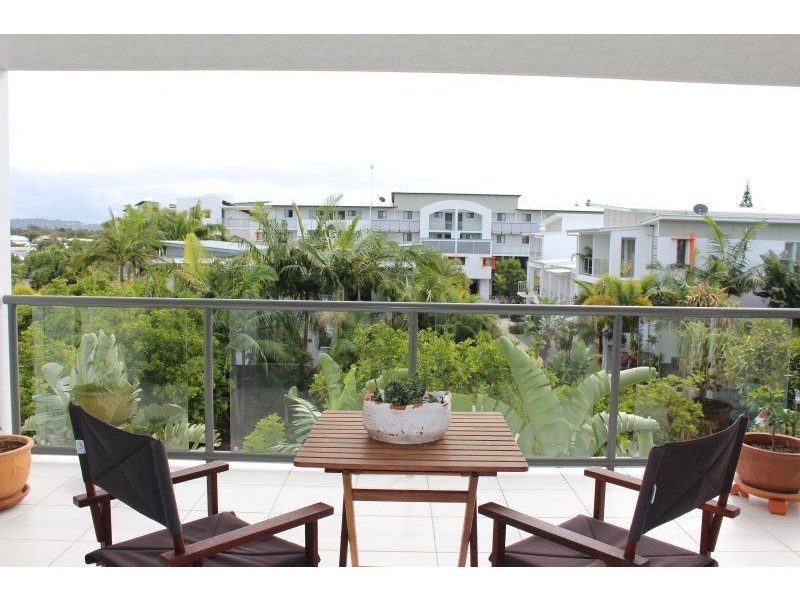 32/4 Grand Parade, Kawana Island QLD 4575