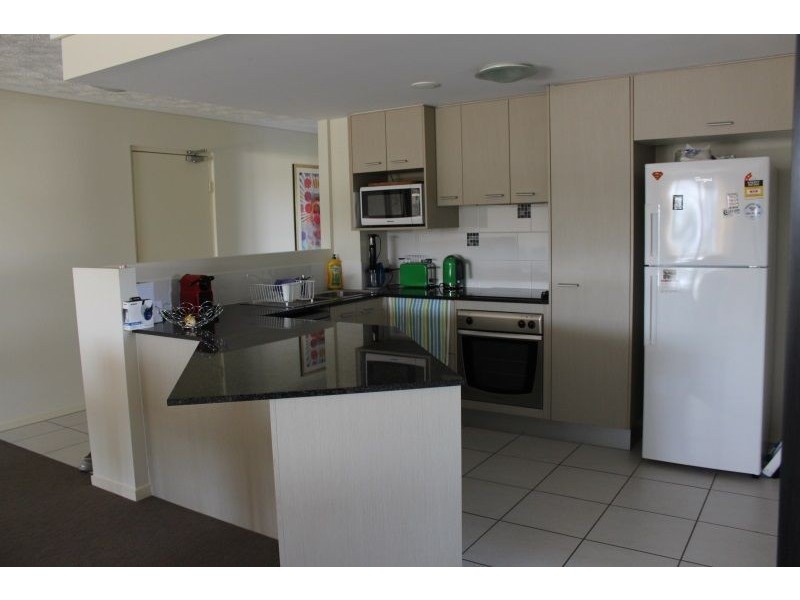 32/4 Grand Parade, Kawana Island QLD 4575