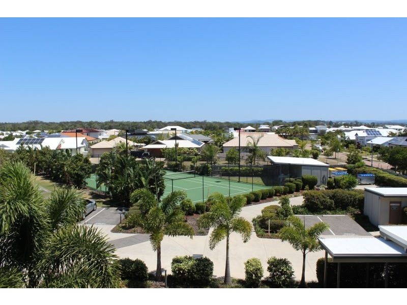 32/4 Grand Parade, Kawana Island QLD 4575