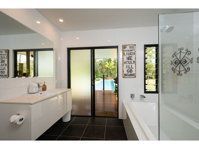 3 Kingsgate Drive, Tinbeerwah QLD 4563