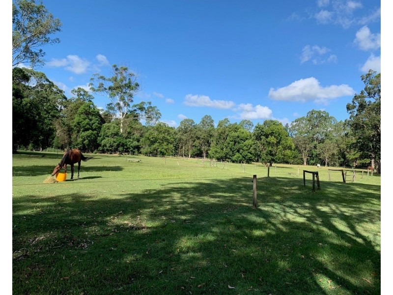44 Tunnel Ridge Road, Landsborough QLD 4550