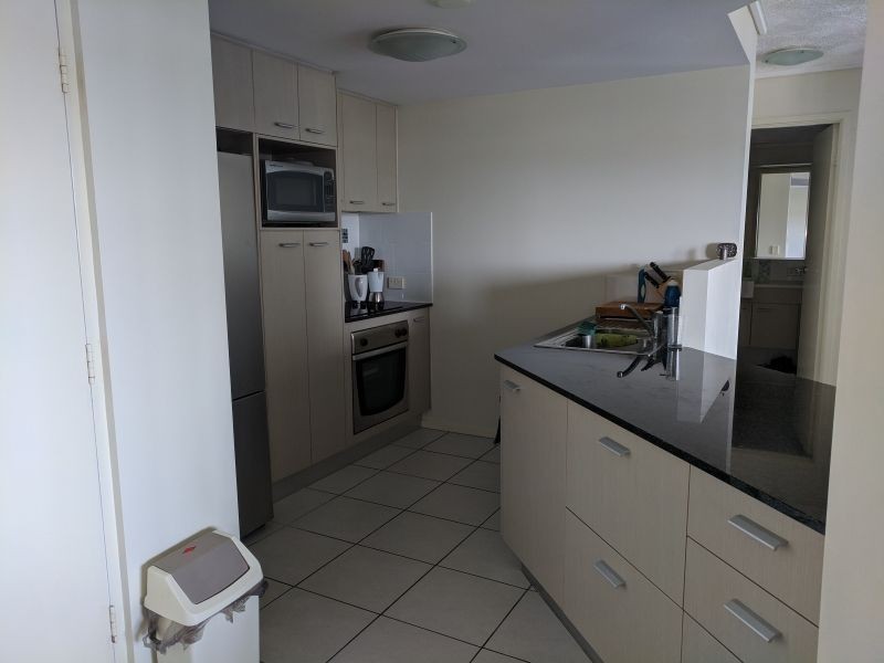 33/4 Grand Parade, Kawana Island QLD 4575